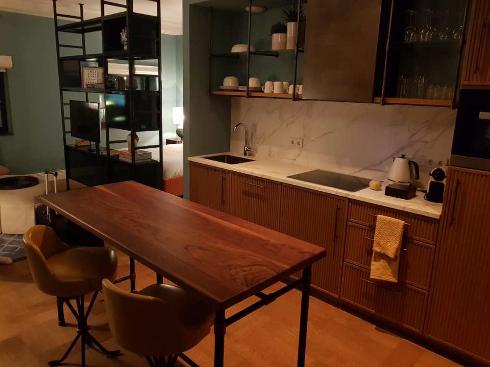 cfc7e3d4-4cd3-415c-b243-11b8bf950f34